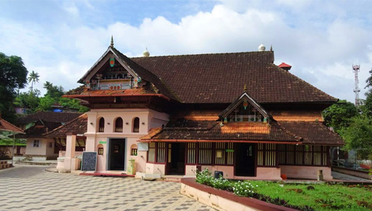 Thazhathangadi Valiapalli